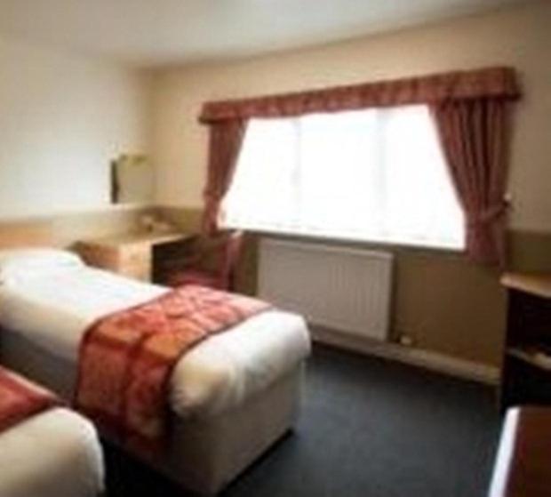 Moreton Park Hotel Chirk Exterior foto
